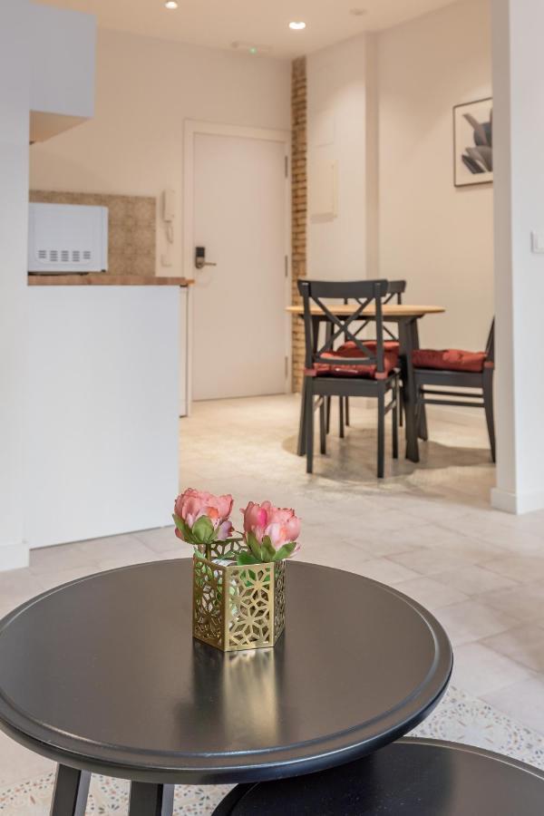 Modern Apartment Close To City Centre Valence Extérieur photo