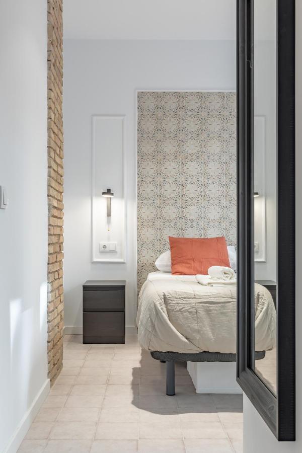 Modern Apartment Close To City Centre Valence Extérieur photo
