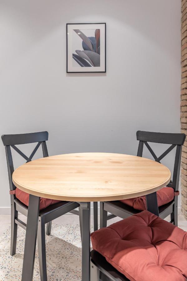 Modern Apartment Close To City Centre Valence Extérieur photo