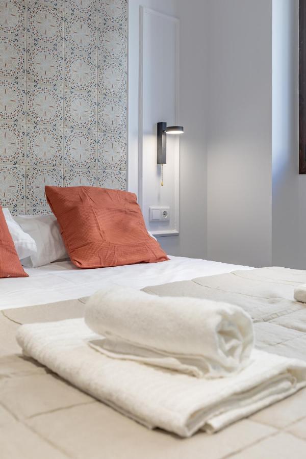 Modern Apartment Close To City Centre Valence Extérieur photo